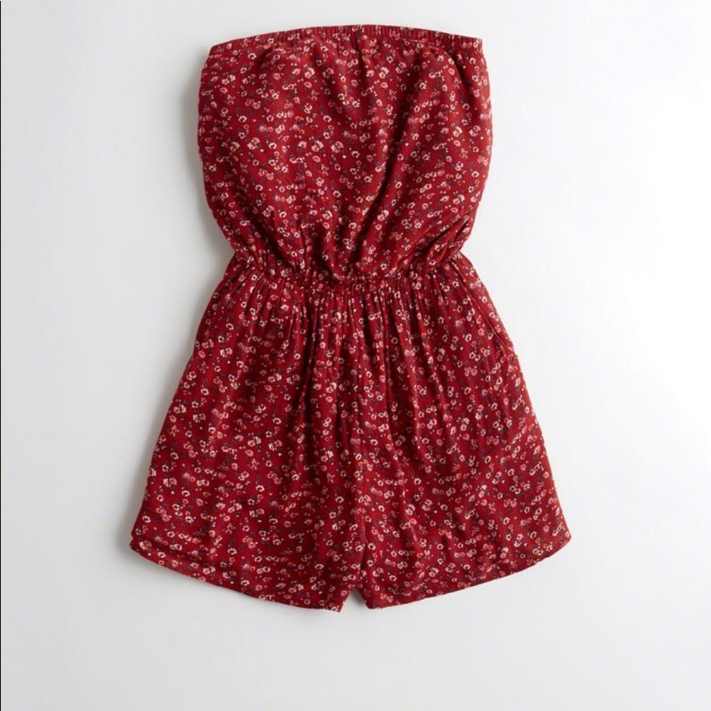 RED FLORAL STRAPLESS ROMPER